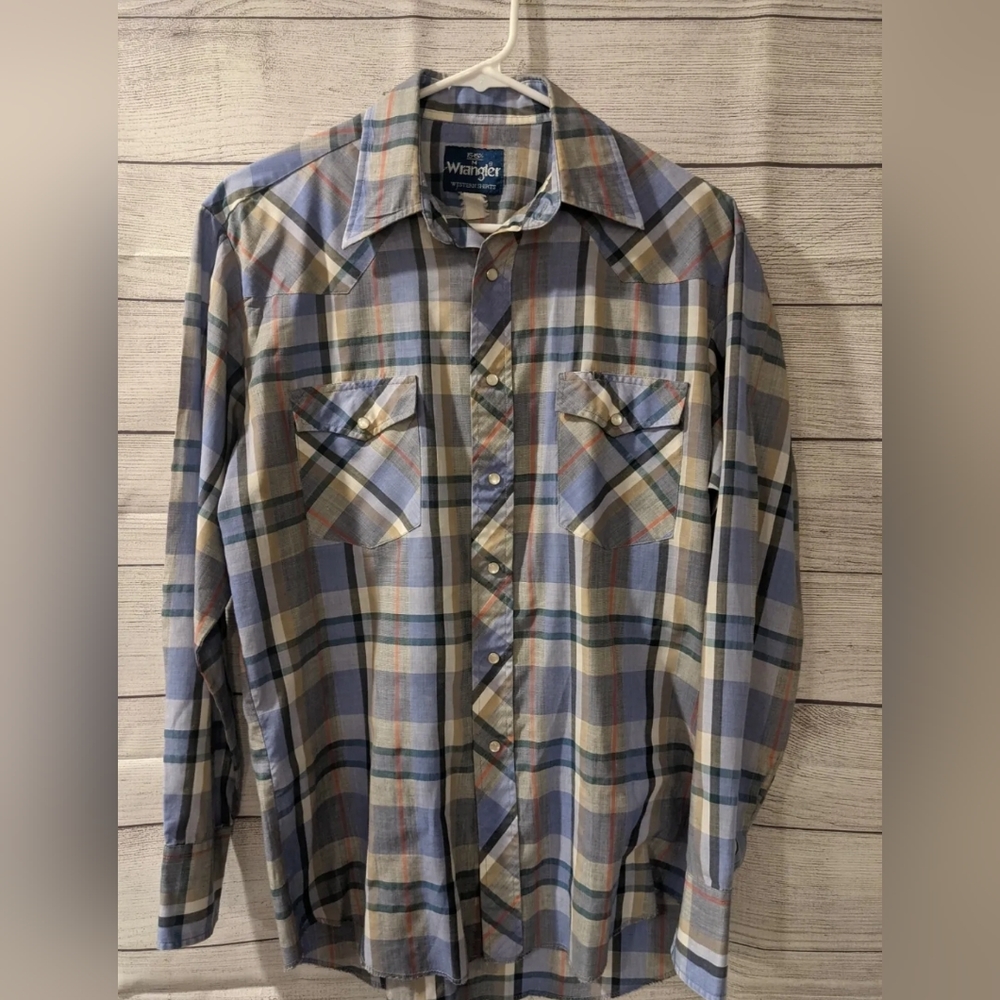 Wrangler Men's Long Sleeve Plaid Snap Button Up Shirt - Size Medium (15-15 1/2)